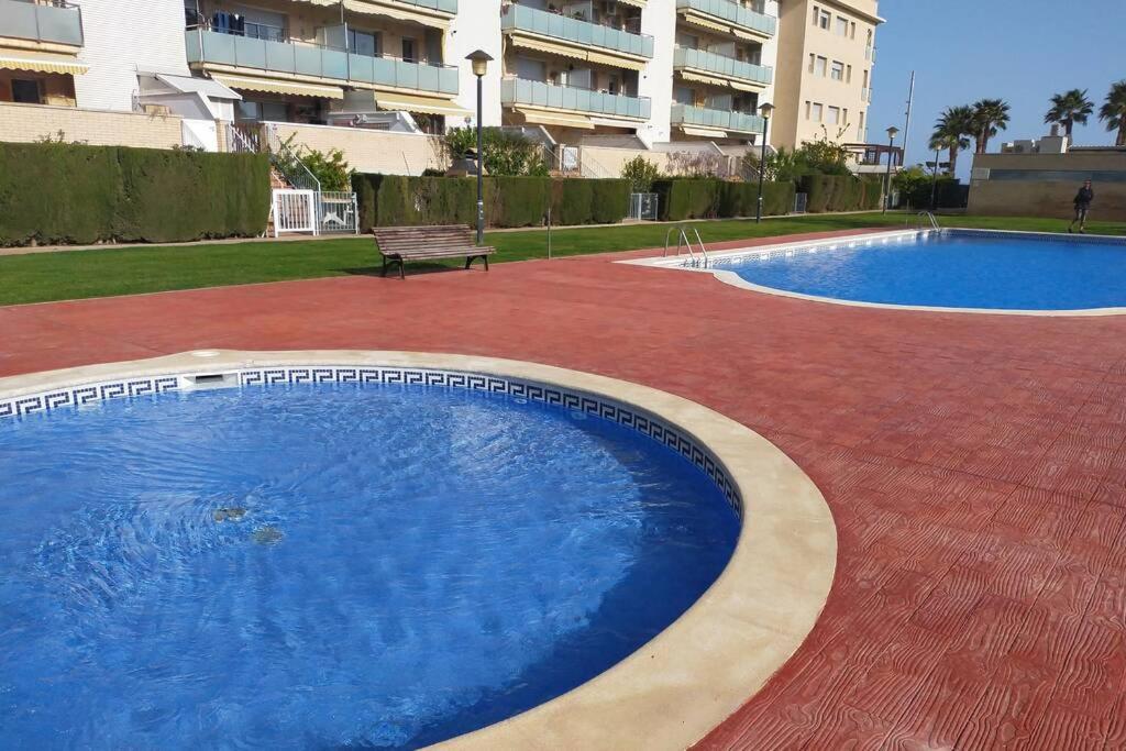 Apartamento Para 5 Personas Frente Al Mar Con Piscina Y Parking Cubelles Ngoại thất bức ảnh