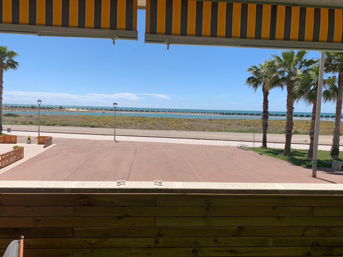 Apartamento Para 5 Personas Frente Al Mar Con Piscina Y Parking Cubelles Ngoại thất bức ảnh