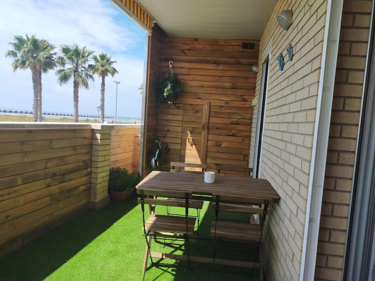 Apartamento Para 5 Personas Frente Al Mar Con Piscina Y Parking Cubelles Ngoại thất bức ảnh