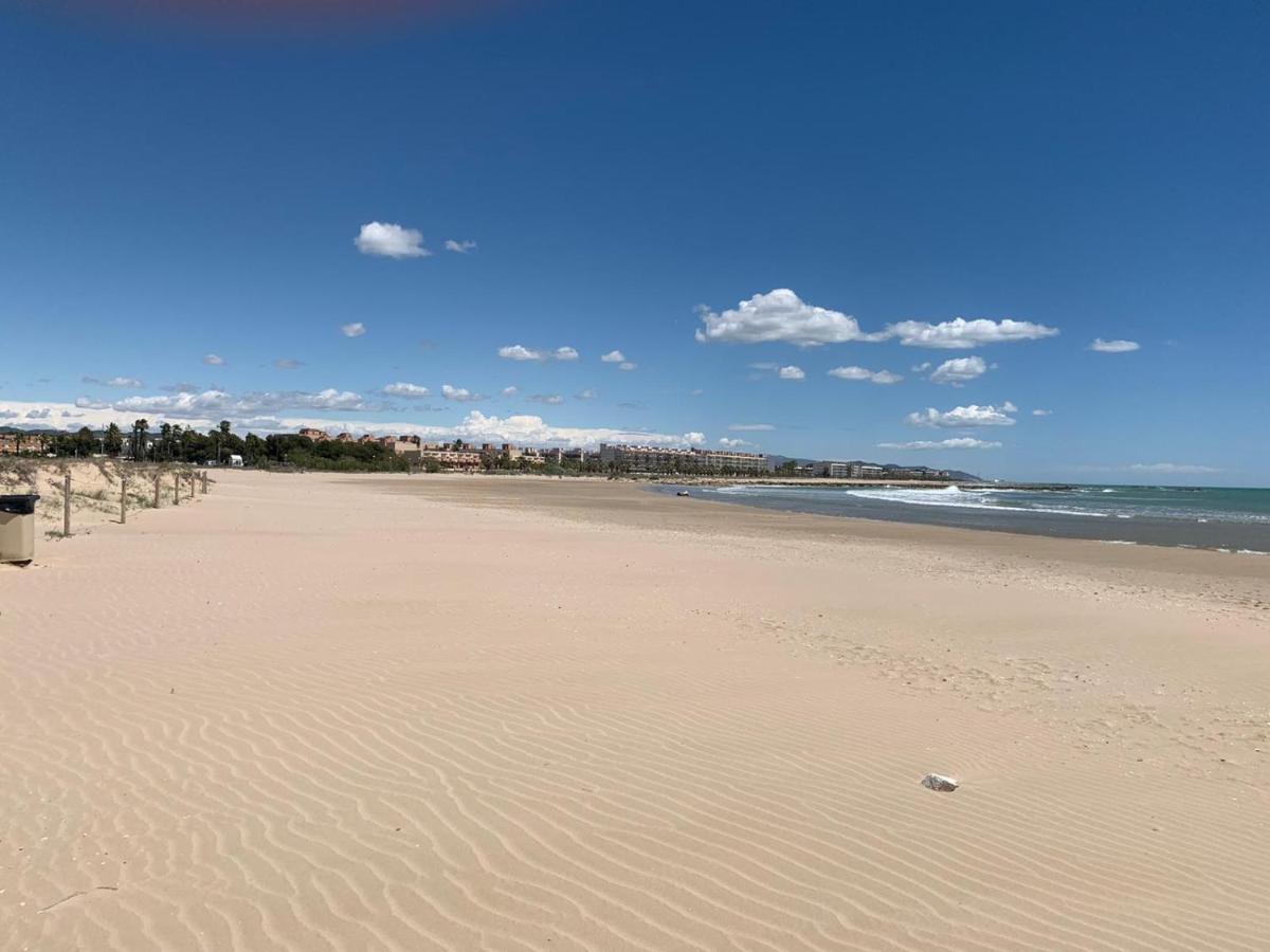 Apartamento Para 5 Personas Frente Al Mar Con Piscina Y Parking Cubelles Ngoại thất bức ảnh